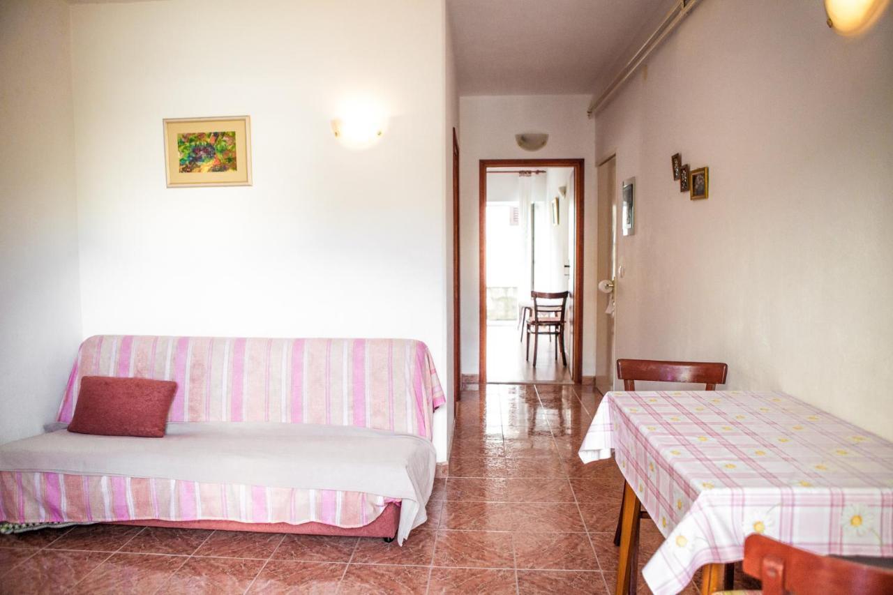Apartments Alma Novalja Exterior photo